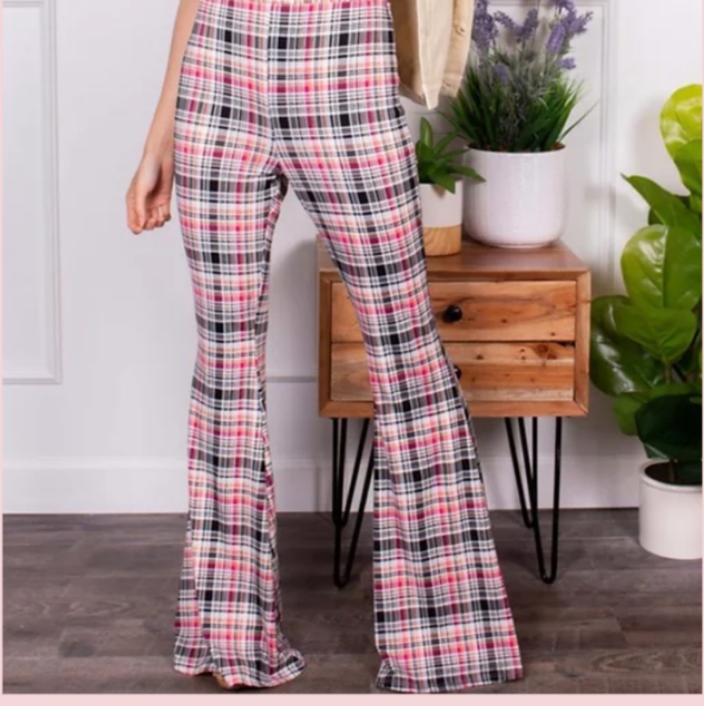 ❤️4/$20❤️Plaid Flare Pants